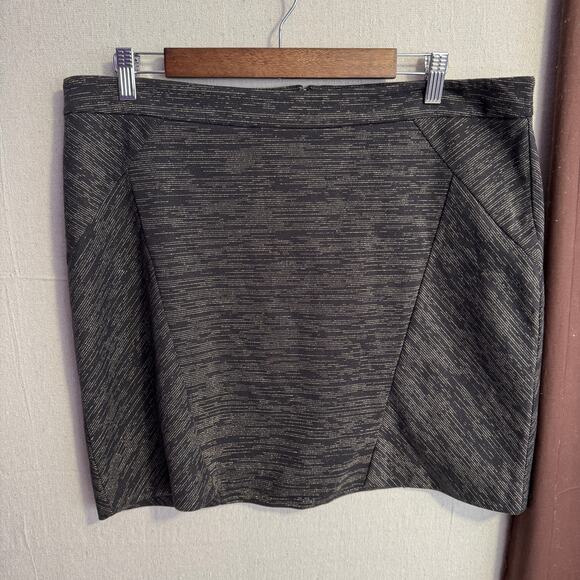 Attention Size XL Black Gold Metallic Stretch Pencil Mini Skirt Back Zip - Picture 2 of 8